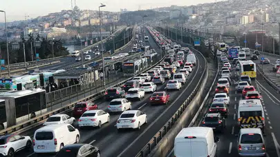 İstanbul'da 28 Eylül 2026 Pazartesi trafik yoğunluğu hangi ilçelerde var ?