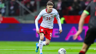 Napoli, Sebastian Szymanski'yi transfer etmeyi mi planlıyor ?