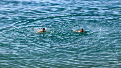 İzmir Çeşme'de denize giren 54 yaşındaki kişi boğuldu