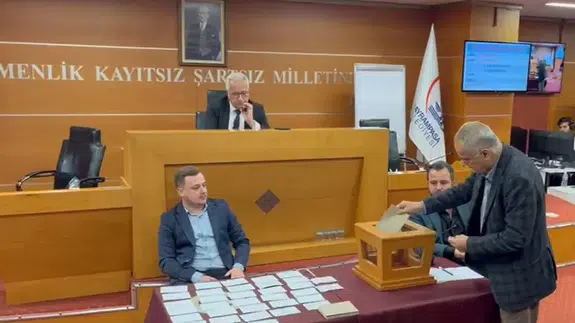 Bayrampaşa Belediye Meclisi’nde başkan vekili seçimi başladı!