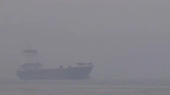 İstanbul'da yoğun sis: Göz gözü görmüyor!