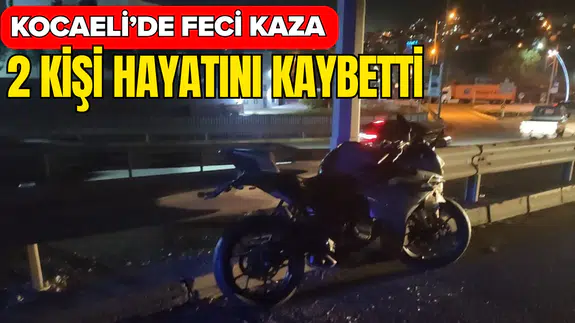 Yayaya çarpan motosiklet, otomobilin altına girdi
