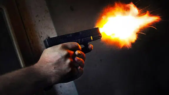 Zeytinburnu'nda dehşet dolu anlar: Husumetlisini vurdu!