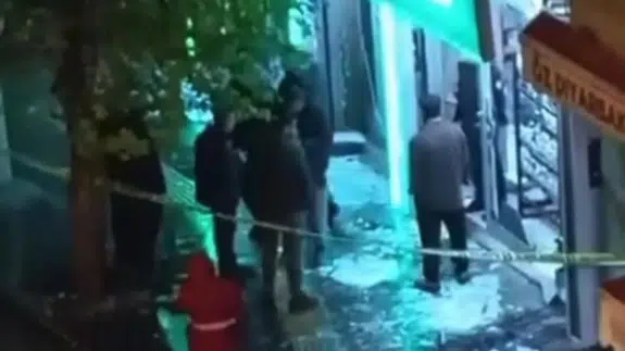Diyarbakır'da tekel bayisine el bombası atıldı
