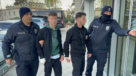 Samsun Atakum’da bıçaklı kavga: 3 yaralı, 2 tutuklama