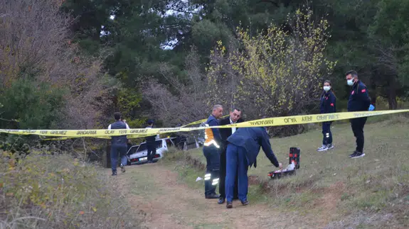 Samsun'da boşandığı eşini otomobilde vurup canına kıydı