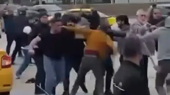 Bursa’da meydan muharebesini andıran kavga kamerada