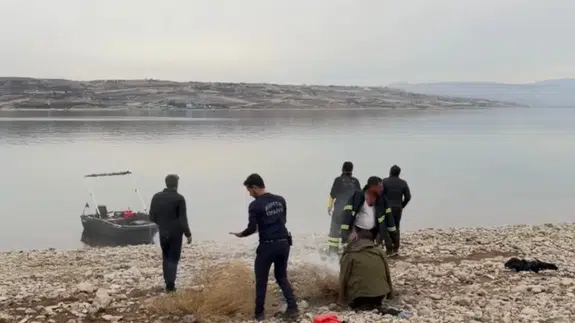 Adıyaman’da barajda tekne alabora oldu: 1 kişi kayıp