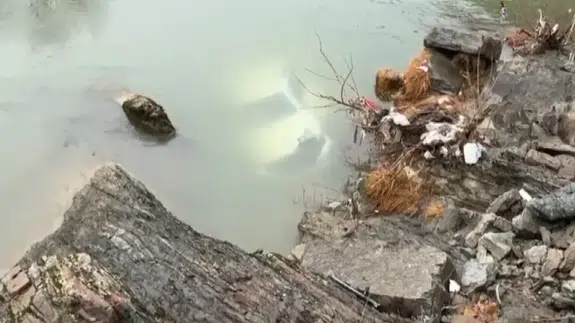 Habur Çayı'na uçan 3 kişiyi köylüler kurtardı: Soba başında ısıttılar