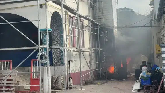 Tokat'ta inşaatı dumanlar sardı: Spiral kıvılcımı yangına neden oldu