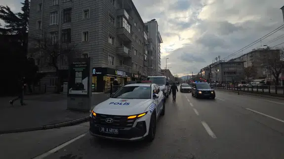 Kayseri'de 'kolonlardan ses geliyor' ihbarı ekipleri harekete geçirdi