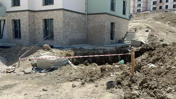 Hatay'da atık su alt yapı çalışmalarında göçük: 2 işçi hayatını kaybetti!