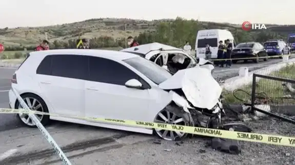 Korkunç kaza: Aynı aileden iki kişi hayatını kaybetti