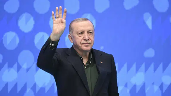 AK Parti'den yeni şarkı: Dünya Bizi Bekler! İşte sözleri