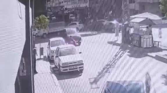 Şanlıurfa'da kahreden kaza: Minibüsün çarptığı çocuk öldü