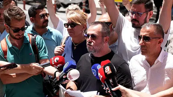 İzmir’de CHP heyetine kooperatif mağdurlarından tepki