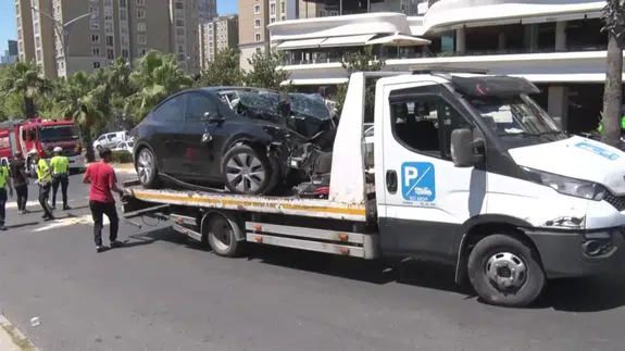 Ataşehir'de yürekleri ağza getiren kaza!