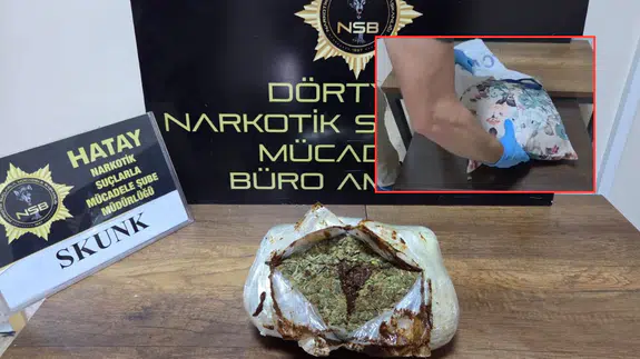 Hatay'da şehirlerarası otobüste şaşırtan olay: Yastıktan 1 kilo 450 gram uyuşturucu çıktı