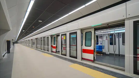 İstanbul metrosunda taciz iddiası: Şüpheli yakalanmamak için telefonunu kırdı
