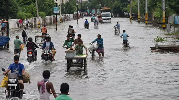 Hindistan'da sel felaketi: Can kaybı 60'a yükseldi!