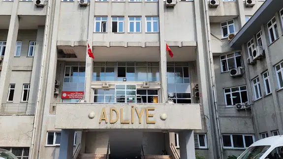30 günlük bebeğini darbeden anne tutuklandı!