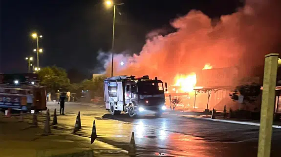 Kartal'da balıkçı barınağında yangın!