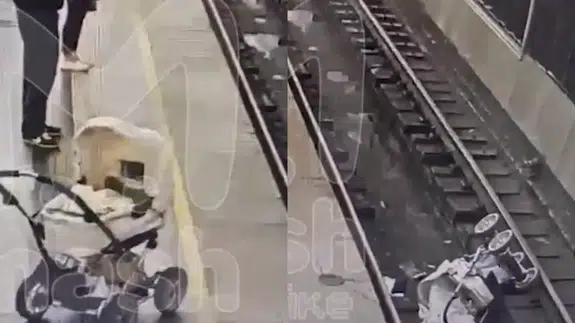 Bebek arabası raylara düştü, tren tarafından ezildi!