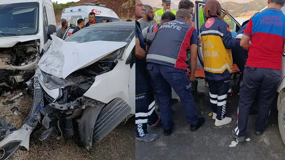 Adıyaman’da minibüs ile otomobilin çarpışması sonucu 5 kişi yaralandı!