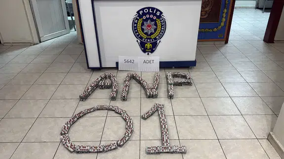 Bavulundan binlerce uyuşturucu hap çıktı!