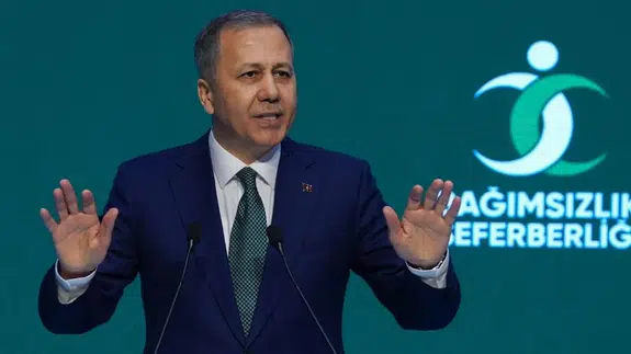 Bakan Yerlikaya: FETÖ’ye yönelik operasyonlarda 49 şüpheli yakalandı