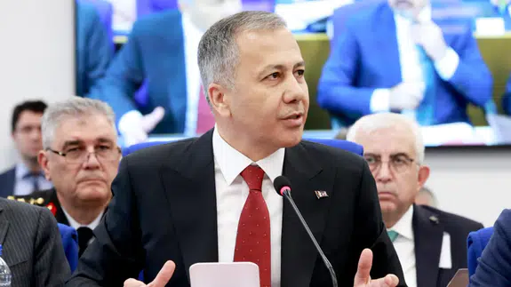 Yasa dışı bahis ve nitelikli dolandırıcılık operasyonlarında 34 şüpheli yakalandı