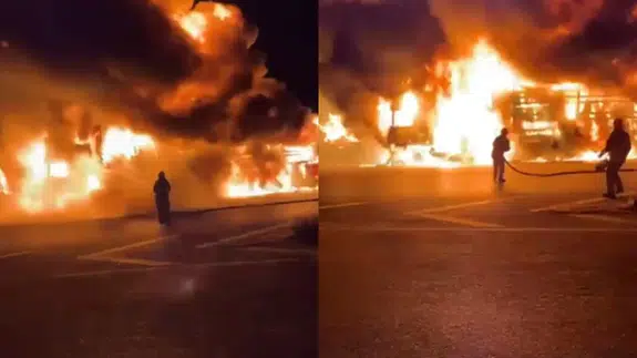 Bursa'da çamaşır makinesi yüklü tır cayır cayır yandı!