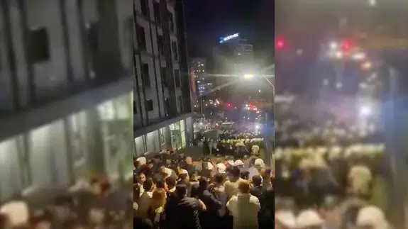 CHP İstanbul İl Başkanlığı önünde gerginlik