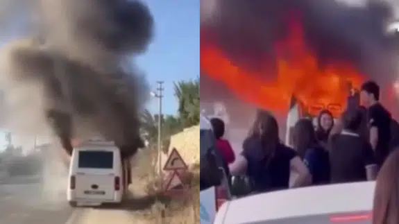 Mersin'de yolcu taşıyan minibüs alev aldı!