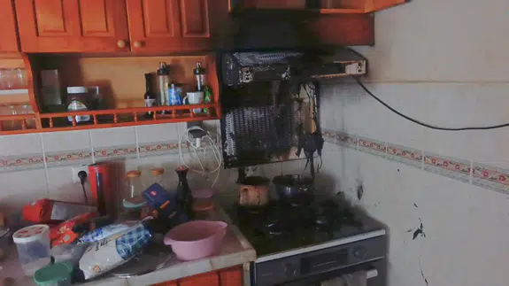 Manavgat'ta fritöz yangını: İtfaiye ve polis alarma geçti