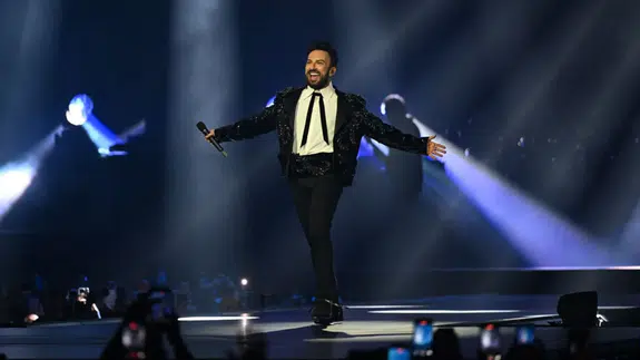Tarkan İstanbul konser serisine başladı: 7 yıl sonra ilk sahne