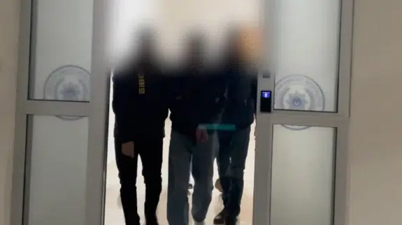 Telefonlara sızıp milyonlar çaldılar! Kırşehir merkezli siber operasyonda 2 tutuklama