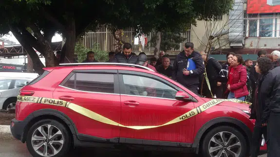 Antalya'da aracında ölü bulundu: Eşinin gözyaşları yürek dağladı