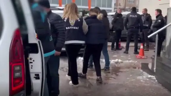 Kayseri'de iş dünyasına şantaj şoku: İş adamlarını kayda alan çete çökertildi!