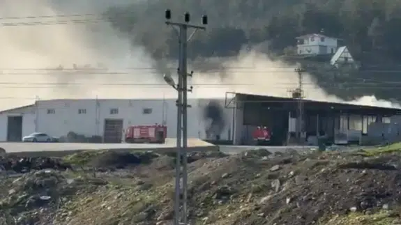 Gaziantep'te biber fabrikasında yangın çıktı!