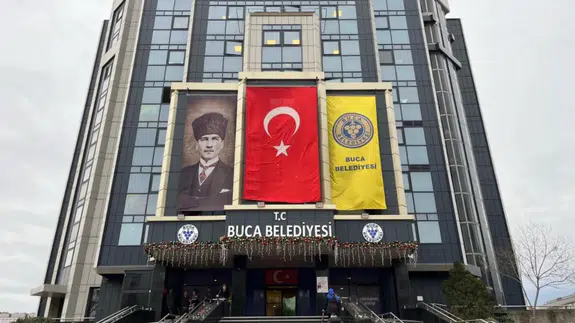 Buca Belediyesi'ne yönelik rüşvet operasyonu : 7 tutuklama