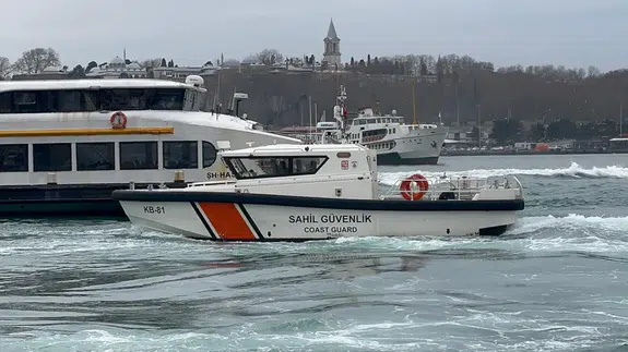 Karaköy İskelesi’nde denizde kadın cesedi bulundu