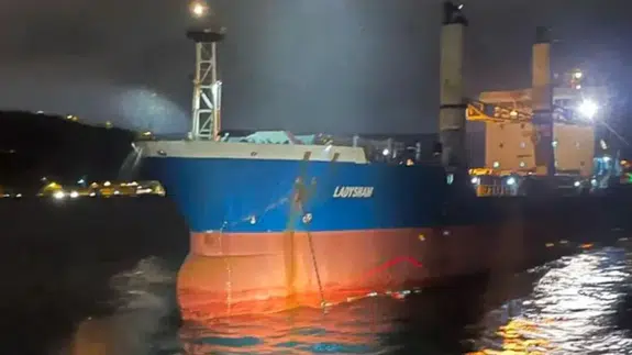 İstanbul Boğazı'nda Lady Sham kuru yük gemisi arıza yaptı