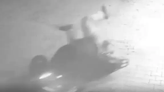 Kahramanmaraş’ta motosiklet sürücüsü gaza basınca düştü