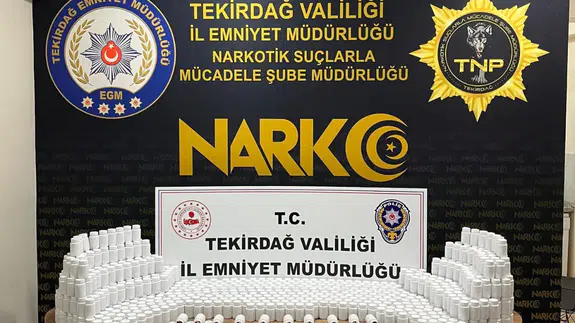 Tekirdağ'da narkotik operasyonu : Zuladan 81 bin 700 sentetik ecza çıktı