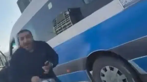 Bursa’da yol verme kavgası : Camı kırdı, 180 bin lira ceza yedi