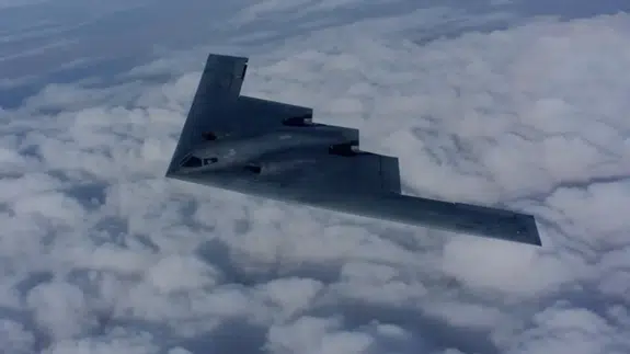 ABD'ye ait B-2 bombardıman uçakları İran için havalandı