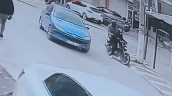 İzmir'de pompalı tüfekli kuyumcu soygunu : Dehşet anları kamerada, 3 şüpheli tutuklandı