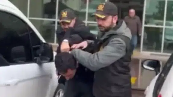 Çankırı’da okul ve cami hırsızı yakalandı : 36 suç kaydı olan şüpheli tutuklandı