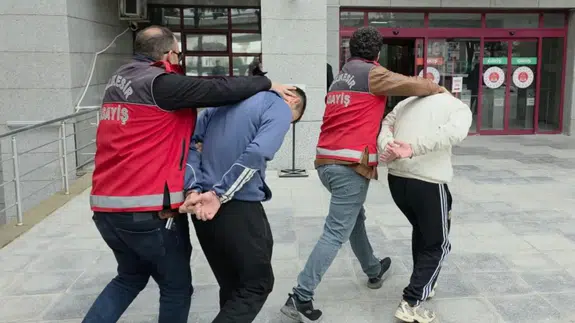 Balıkesir'de araştırma görevlisinin ölümüne ilişkin 2 şüpheli tutuklandı